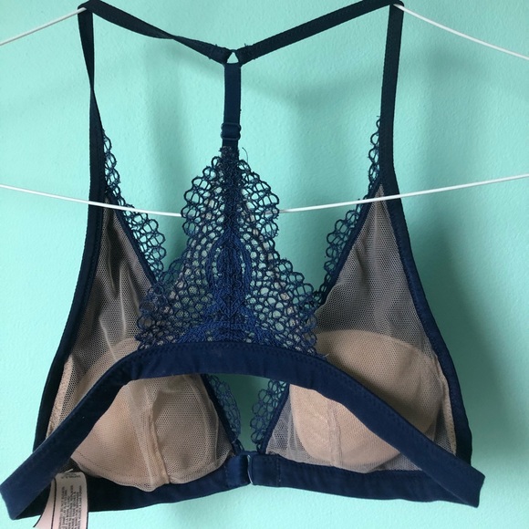 Victoria’s Secret Bralette - Picture 2 of 3
